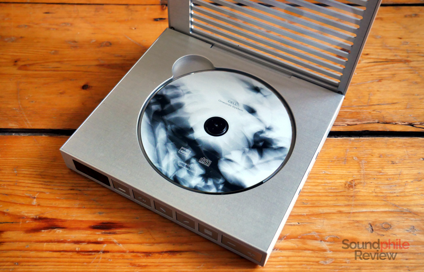 The Moondrop Discdream 2 Ultra with a CD in it